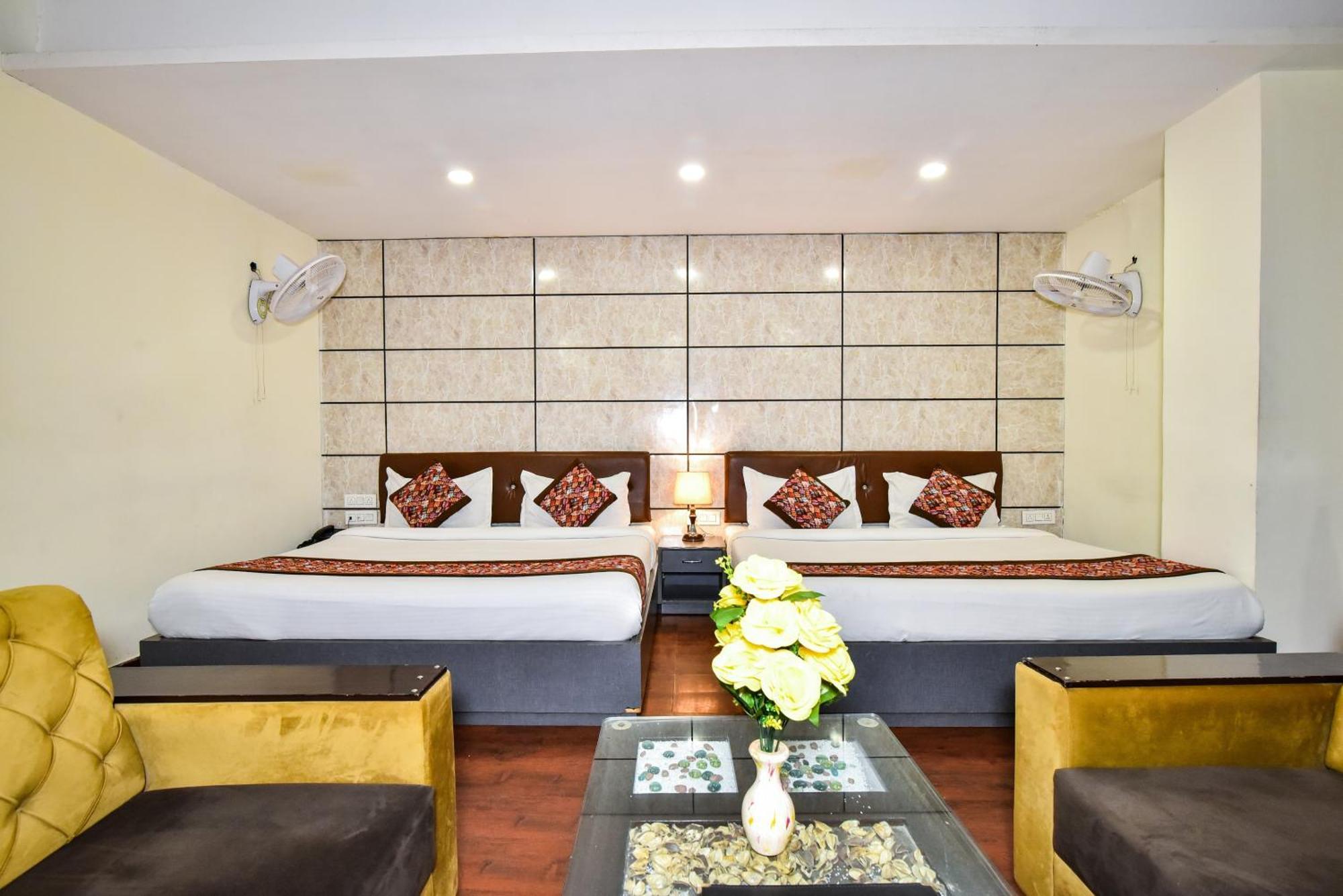 Hotel Pinaz Royale Amritsar Zewnętrze zdjęcie