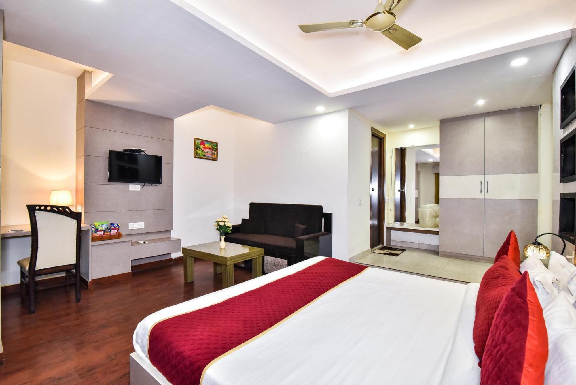 Hotel Pinaz Royale Amritsar Zewnętrze zdjęcie
